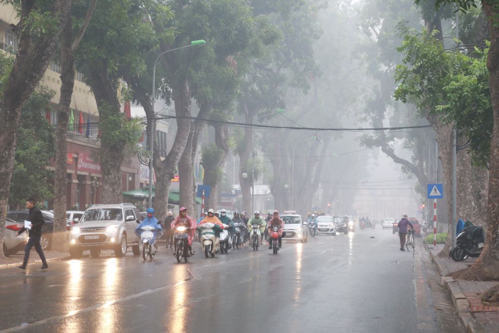 Có phải khi thời tiết ẩm ướt và lạnh sẽ làm tăng nguy cơ bị cảm lạnh. Bách Khoa Tri Thức