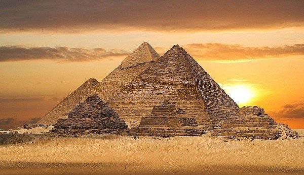 Giả thuyết mới về nguồn gốc kim tự tháp. Bách Khoa Tri Thức