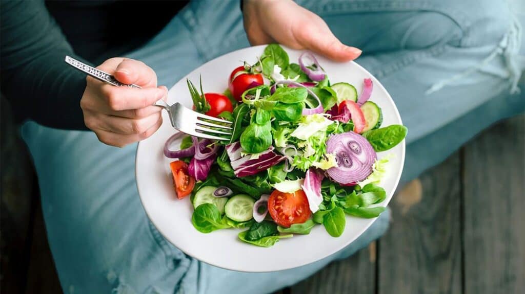 Người ăn chay có khỏe mạnh hơn người ăn mặn không. Bách Khoa Tri Thức