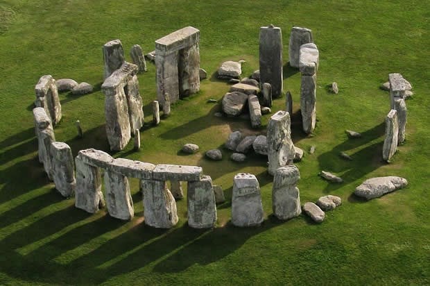 Stonehenge nghĩa là gìh22 Nó ở đâu. Bách Khoa Tri Thức