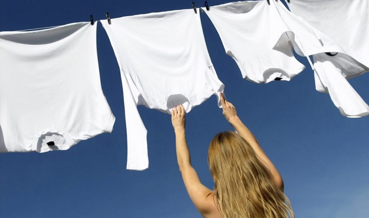 Tại sao có loại quần áo bị co lại khi gặp nước?. Bách Khoa Tri Thức