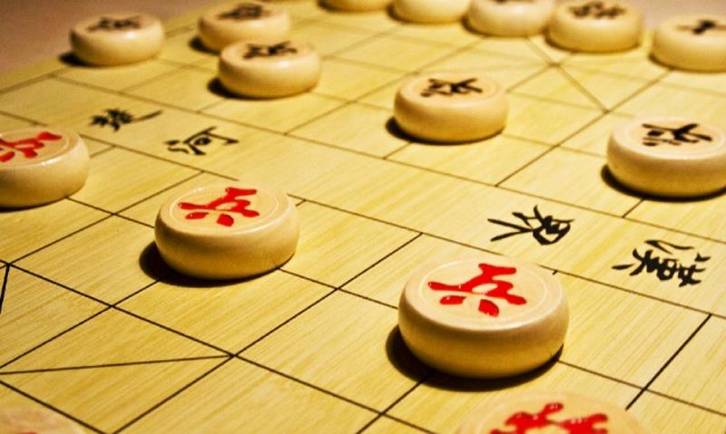 Tại sao cờ tướng mỗi bên chỉ có 5 tốt và quân tốt chỉ tiến chứ không lùi?. Bách Khoa Tri Thức