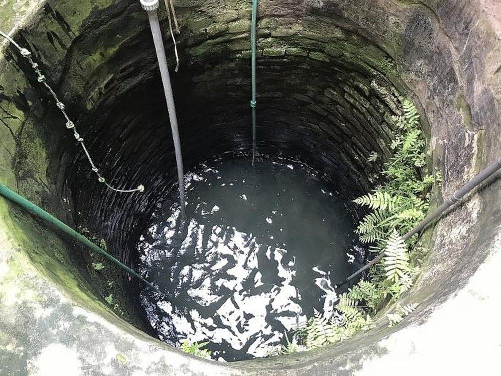 Tại sao giếng nước có chỗ sâu chỗ cạn. Bách Khoa Tri Thức