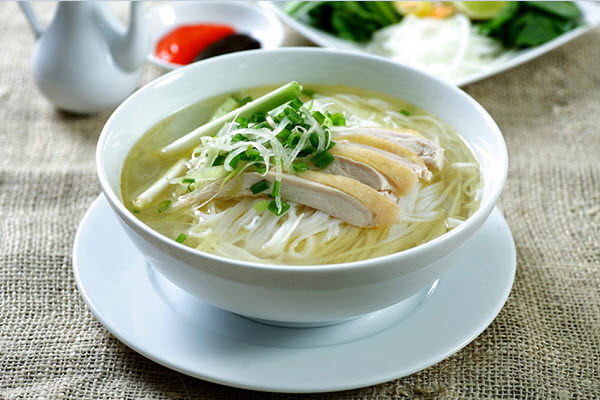 Phở gà. Món ăn truyền thống Việt Nam - Công thức nấu ăn